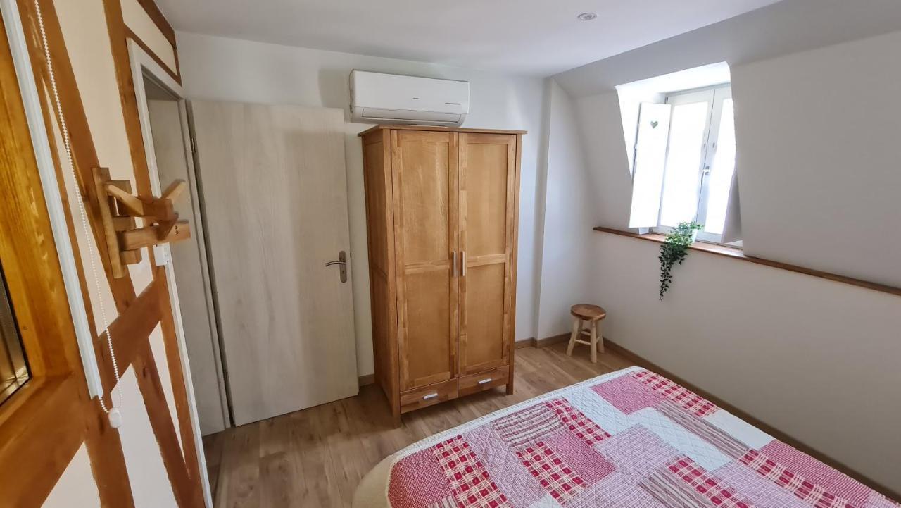 Appartement Duplex Climatise Avec Terrasse "Hansi" Colmar Exterior foto